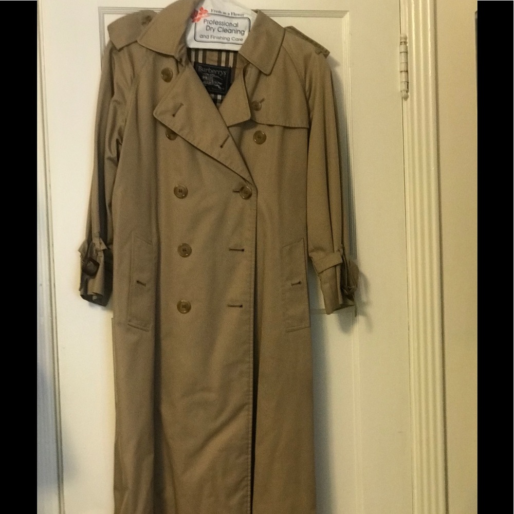 Burberry Trench coat